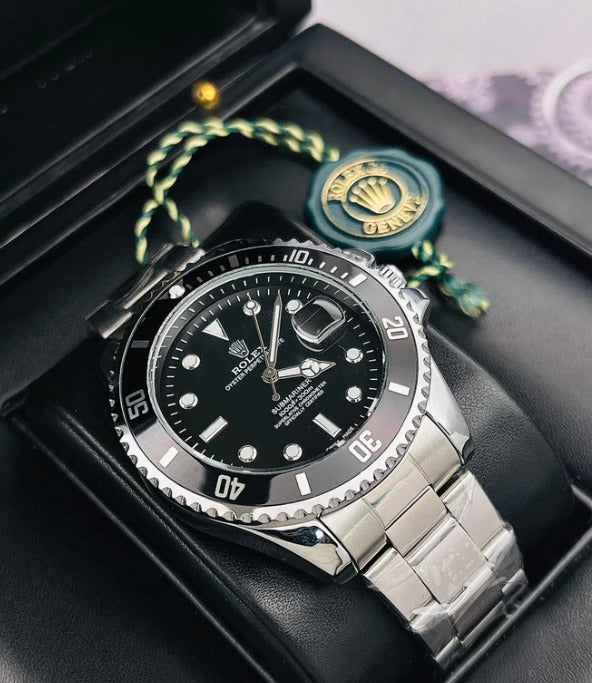 Reloj Submariner Esfera Negra color plata y dorado + Perfume INVICTUS